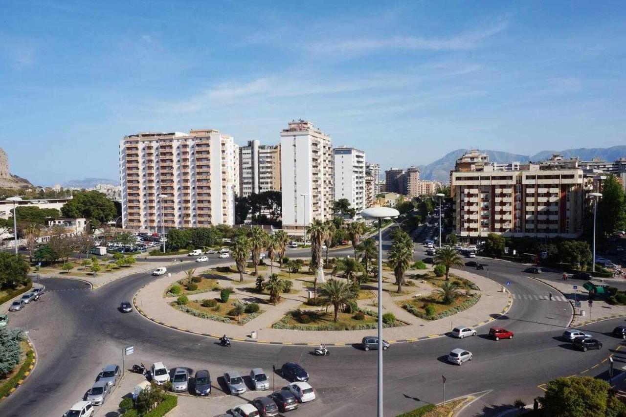 Favorita Suites Palermo Exteriör bild